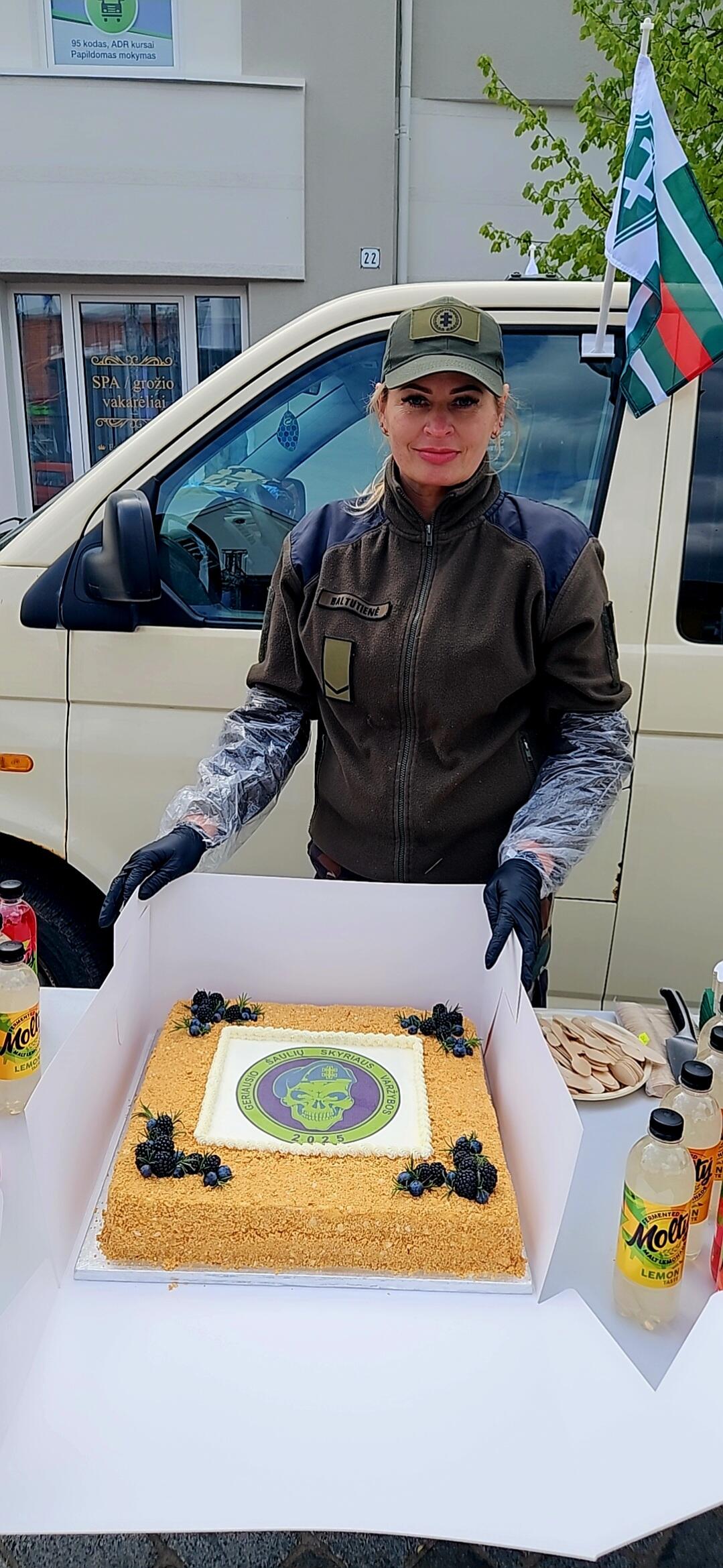 Dermė: „Gaminti maistą – mano aistra“, – prisipažįsta trijų sūnų mama Simona, savo pomėgį suderinusi su šauliška veikla. 