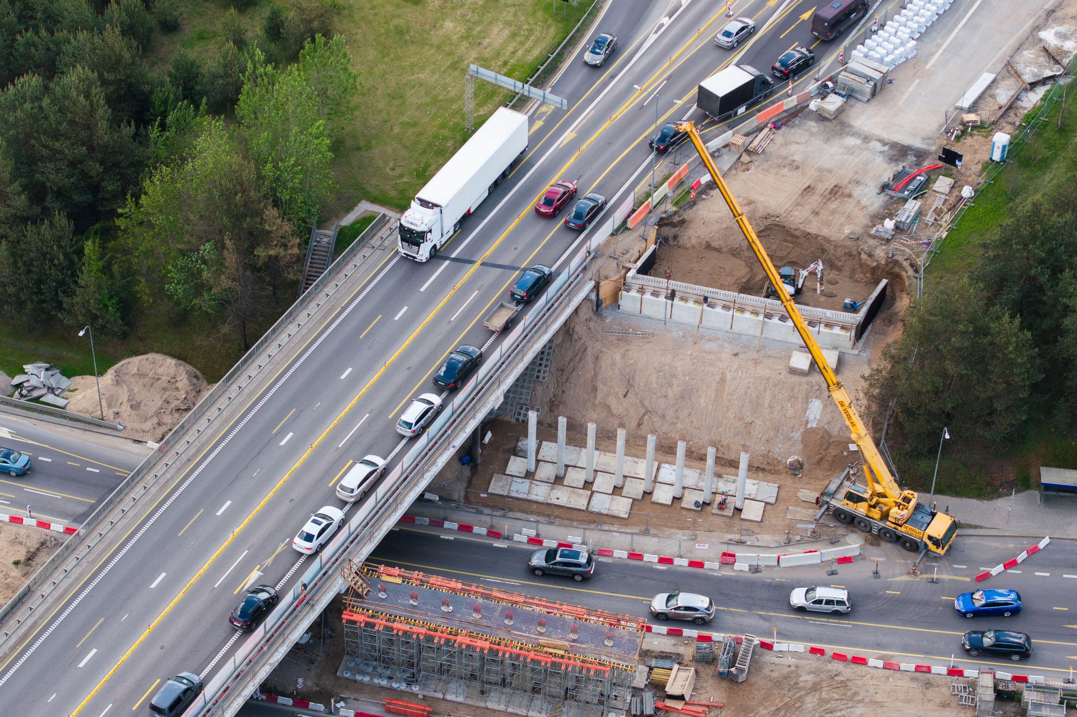 Gariūnų viaduko statyba