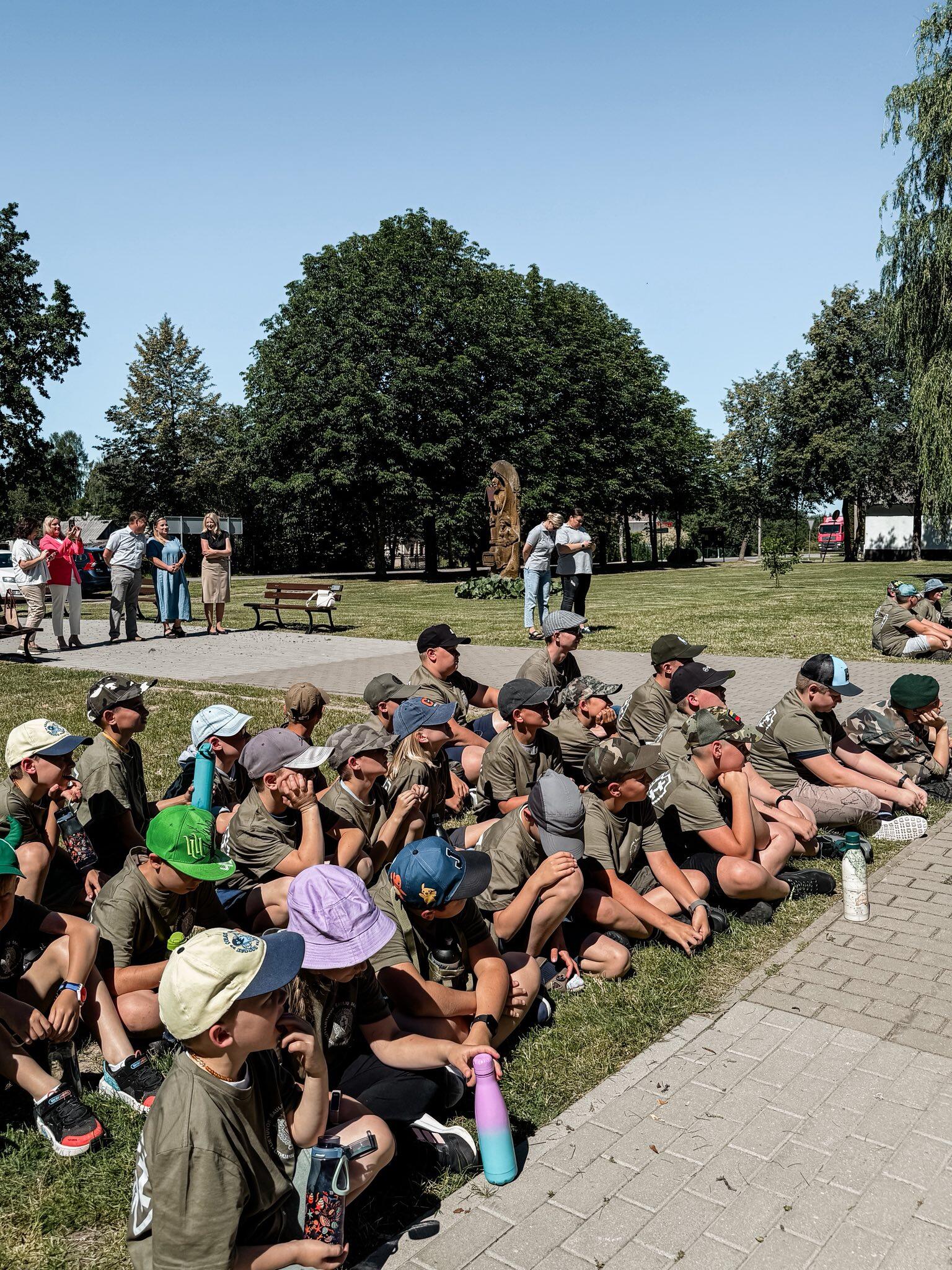 Tradicija: Veiverių seniūnijos bendruomenės centras ne vienus metus organizuoja vaikų ir jaunimo pilietinio ugdymo stovyklą „Lukšiukai“.