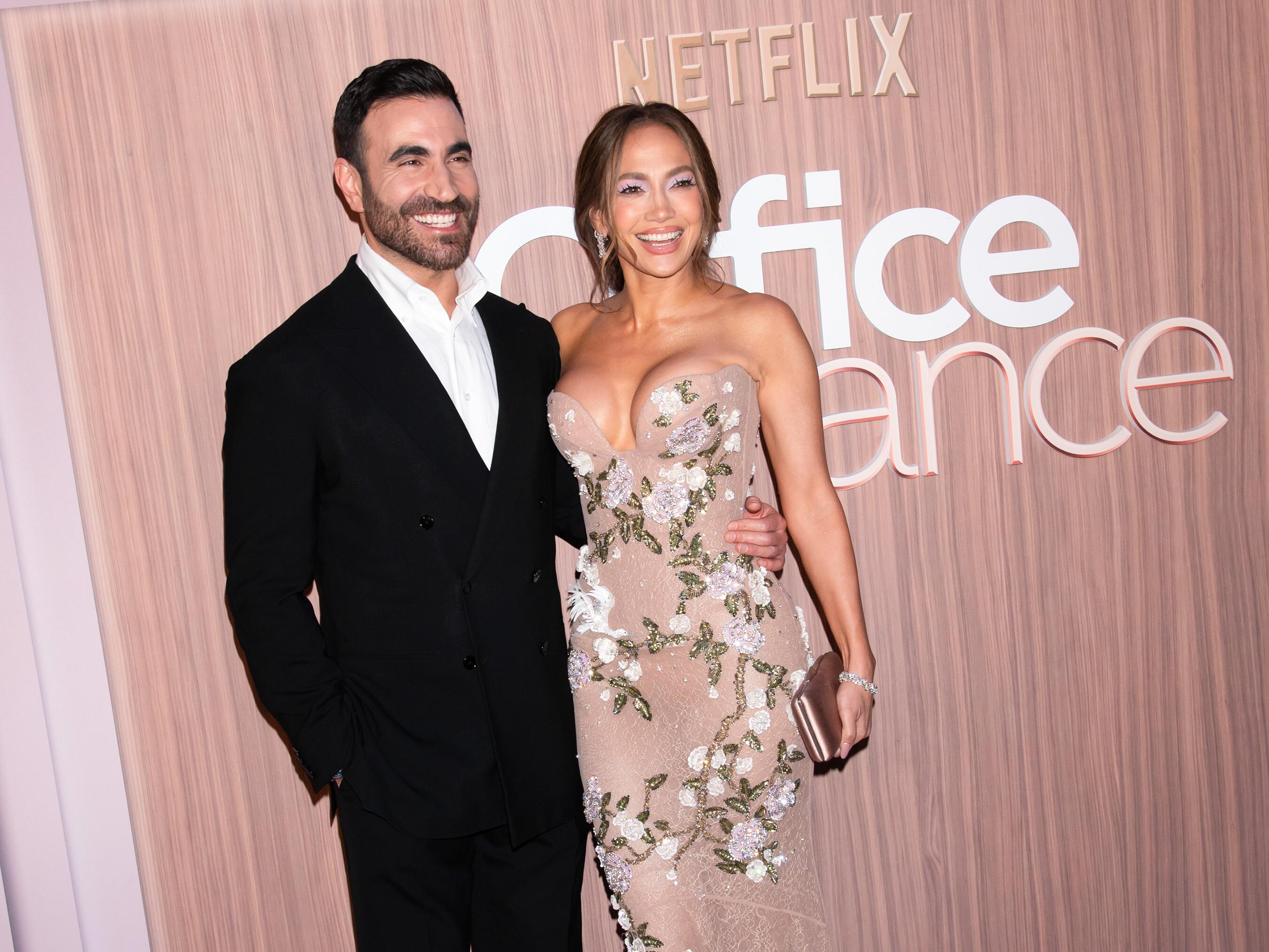 Jennifer Lopez ir Brett Goldstein