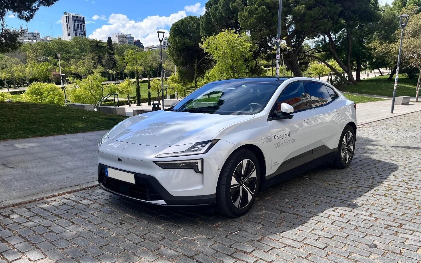 Pirkinys: jau rudenį „Polestar“ centre Vilniuje bus galima įsigyti „Polestar 4 coupe“.