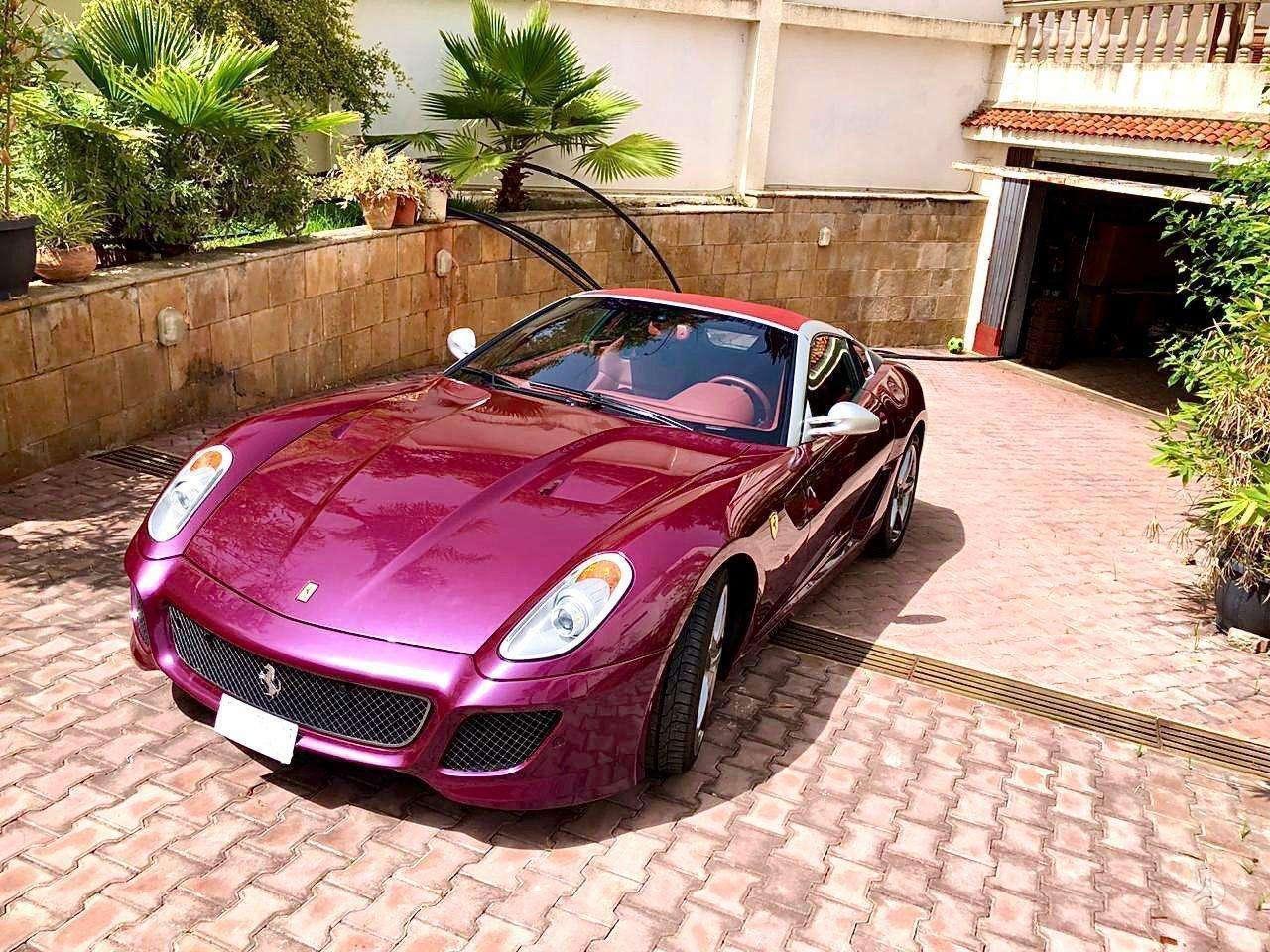 Retenybė: „Ferrari 599 SA Aperta“ pasaulyje buvo pagaminta tik 80 vienetų.