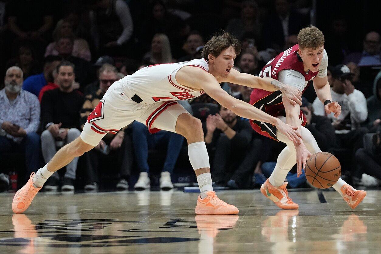 Legionieriai: buvę varžovai NBA arenose M. Buzelis (kairėje) ir K. Jakučionis taps bendražygiais.