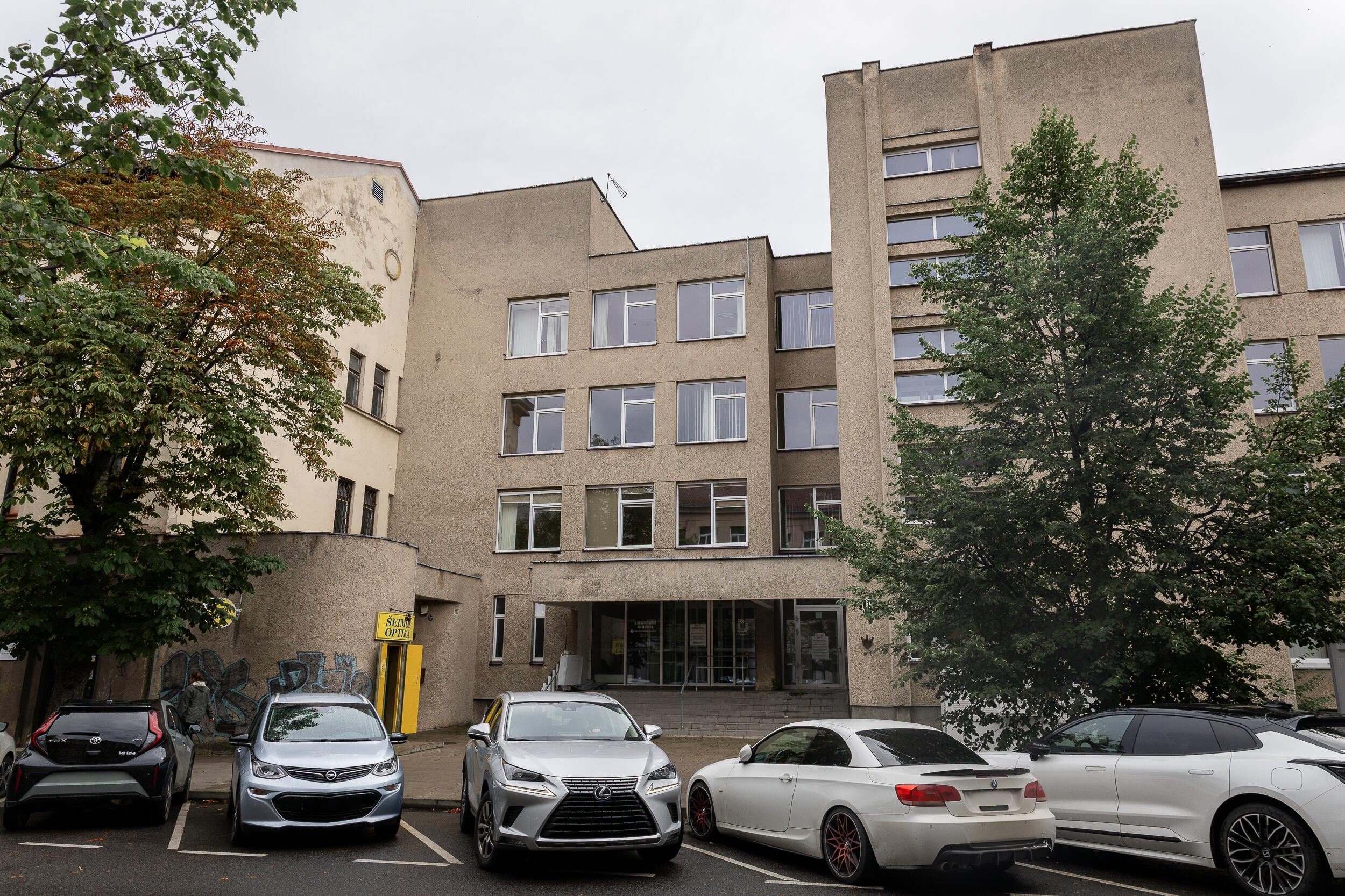 Konversija: gydymo įstaigų, administraciniai pastatai galės virsti butais.
