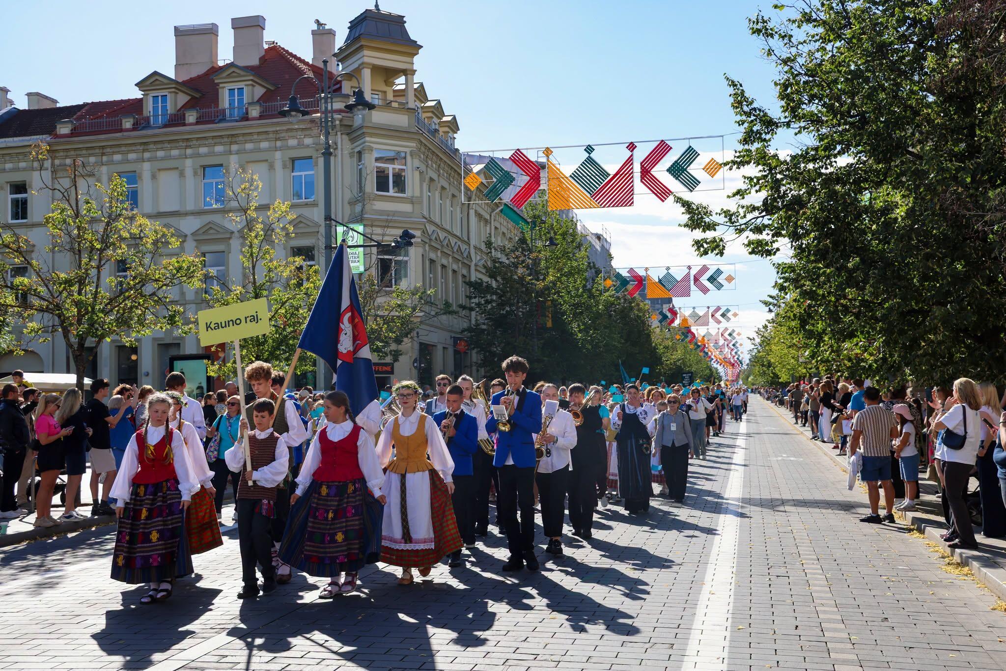 Skaičius: Kauno rajonui atstovavo net 24 kolektyvai, arba 633 žmonės.