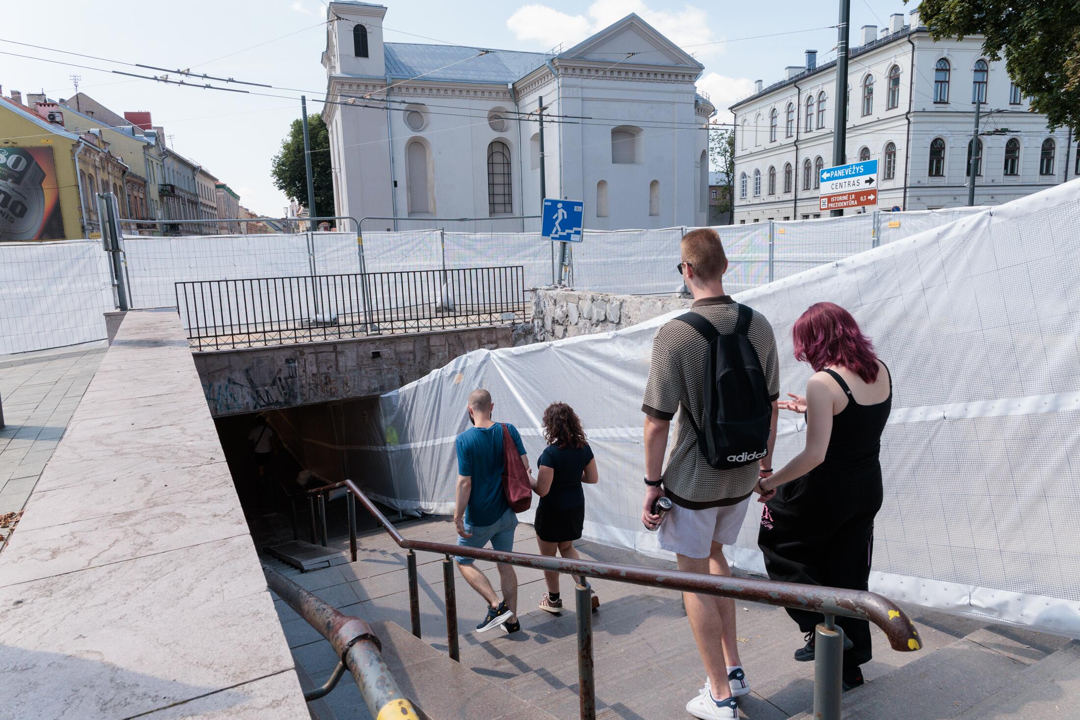 Eismas: dėl keltuvų įrengimo laikinai gali būti ribojamas automobilių eismas Birštono gatve, bet pėstiesiems bus paliktas nuolatinis praėjimas.