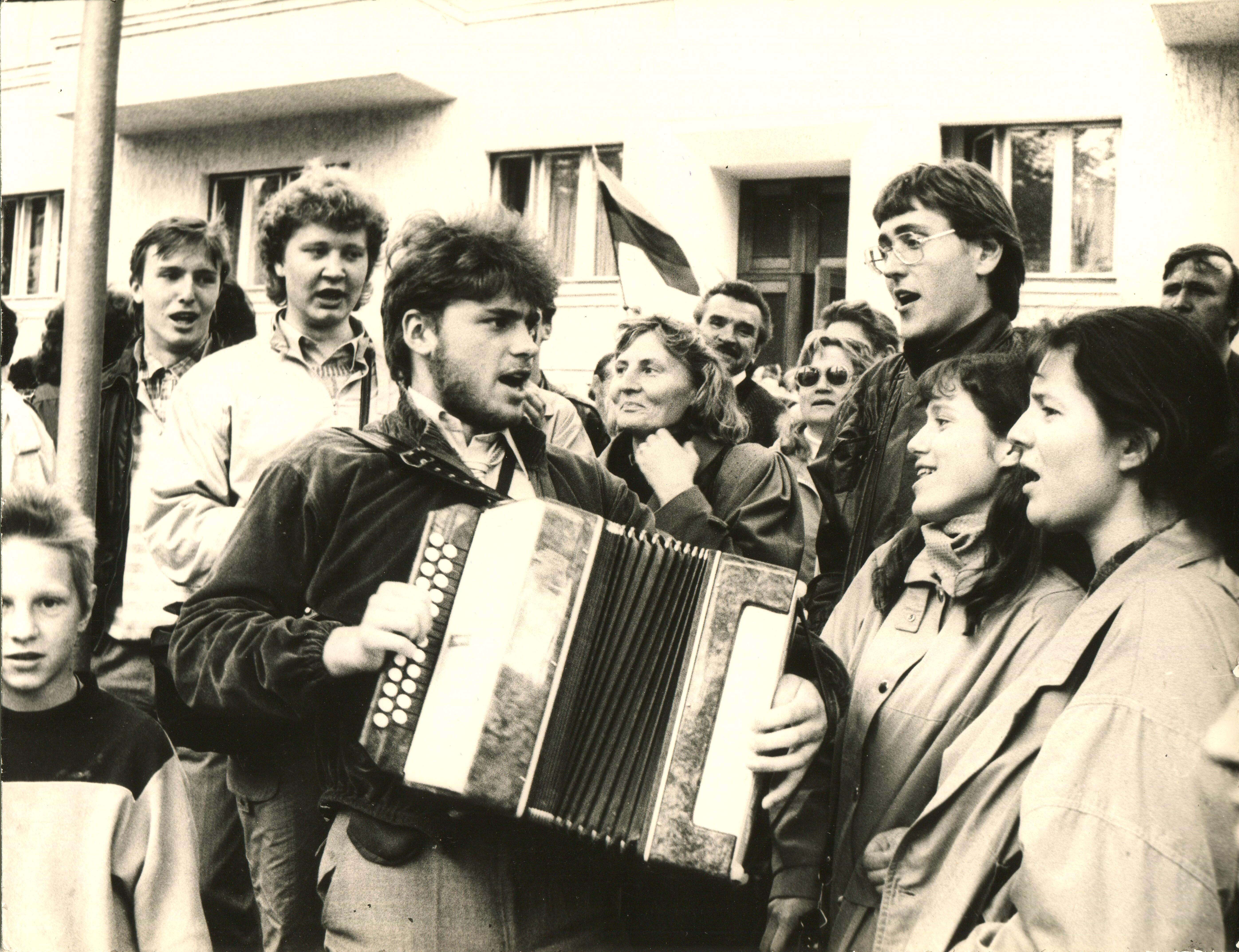 Dilema: A. Užkalnis teigia neturintis atsakymo, kaip prižadinti lig šiol sovietinėse iliuzijose pasiklydusius tautiečius.