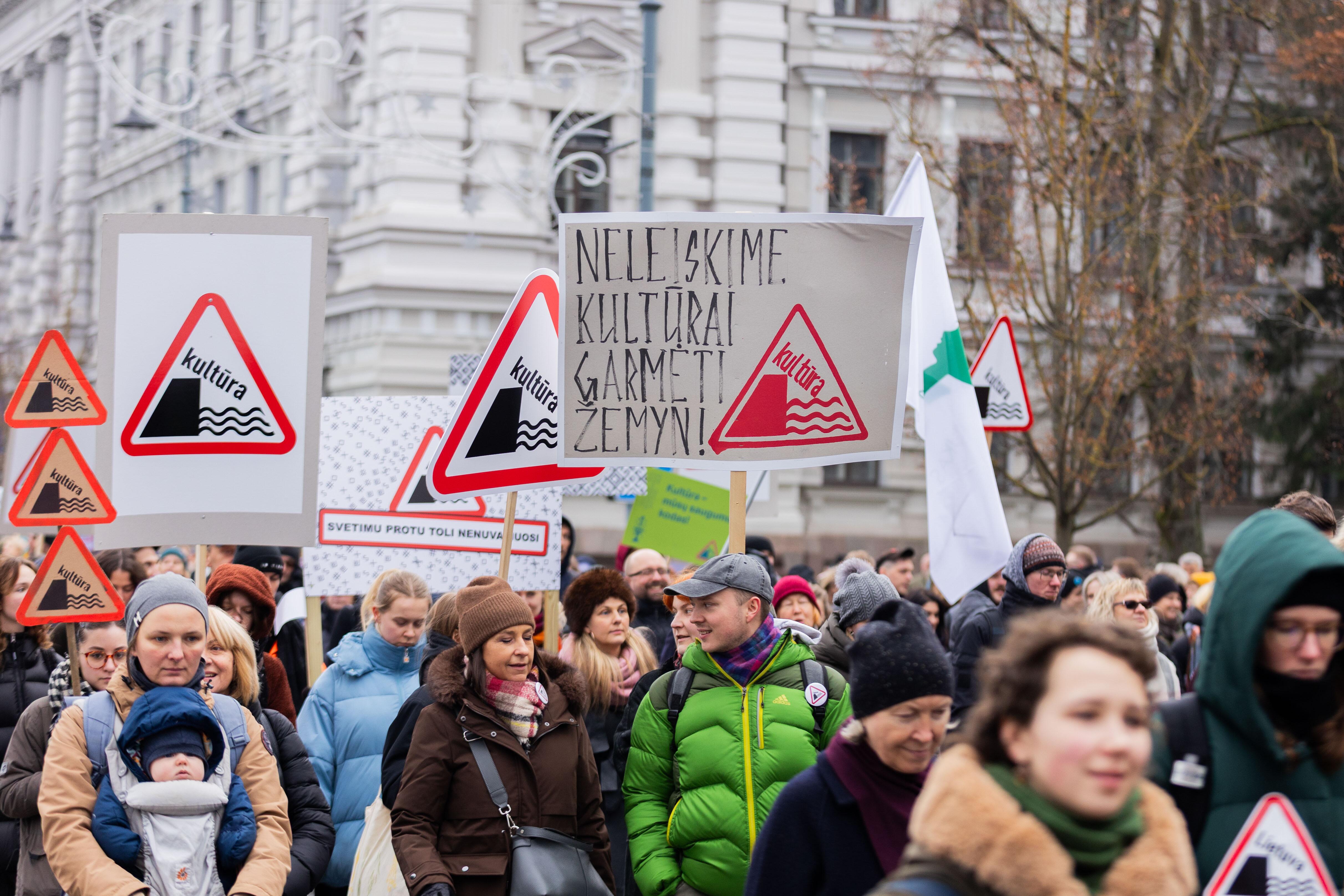Taiklu: neseniai vykęs kultūrininkų pasipriešinimas buvo taikus ir su algoritmais, buvo galima įžvelgti strategiją, ieškojimus, kaip patraukti visuomenę, kaip daryti įtaką valdžiai. Tai turėjo akivaizdų efektą.