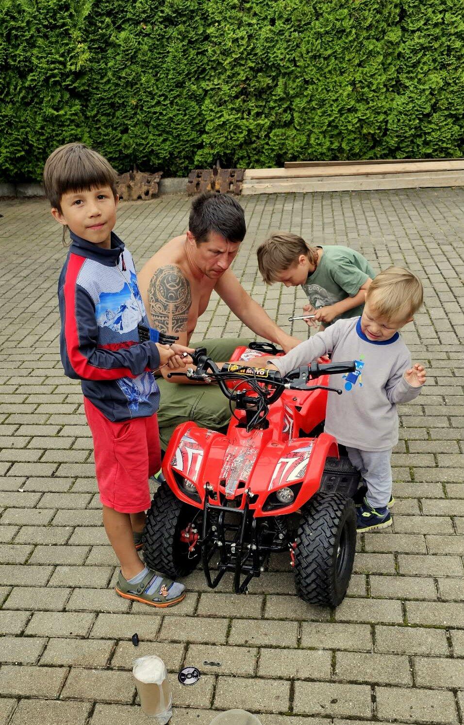 Smagu: vaikų malonumai su tėčiu ar be jo – tik atlikus pareigas. 