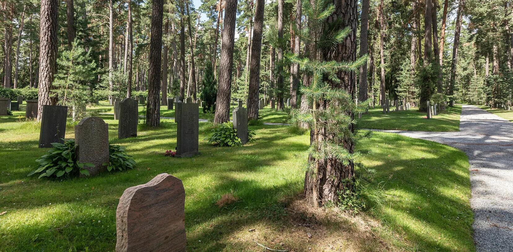 Stokholme: paprasta ir pagarbu – Miško (Skogskyrkogarden) kapinės, įtraukos į UNESCO paveldo sąrašą.