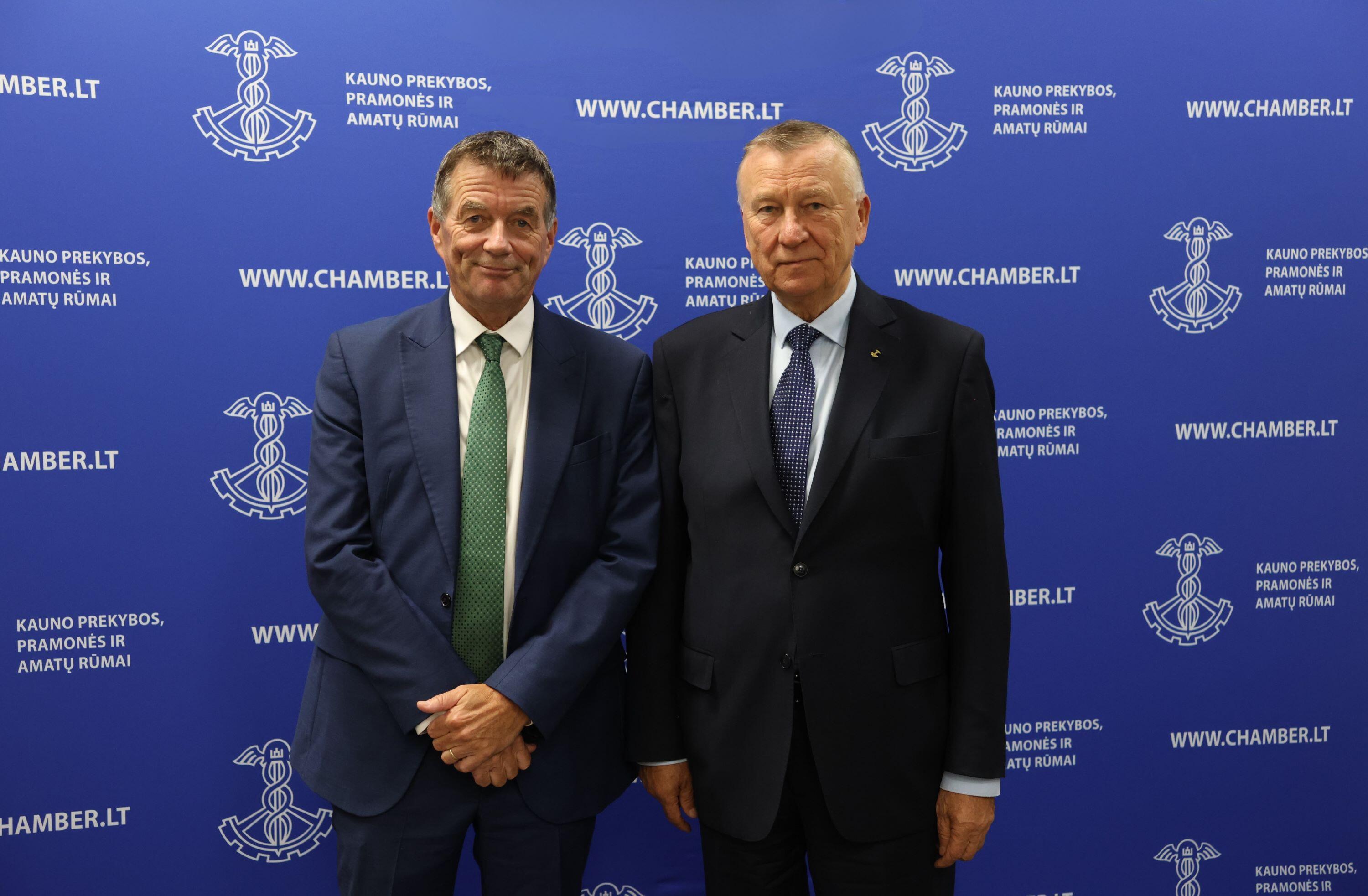 KPPAR prezidentas Z. Dargevičius ir EAR prezidentas T. Murphy