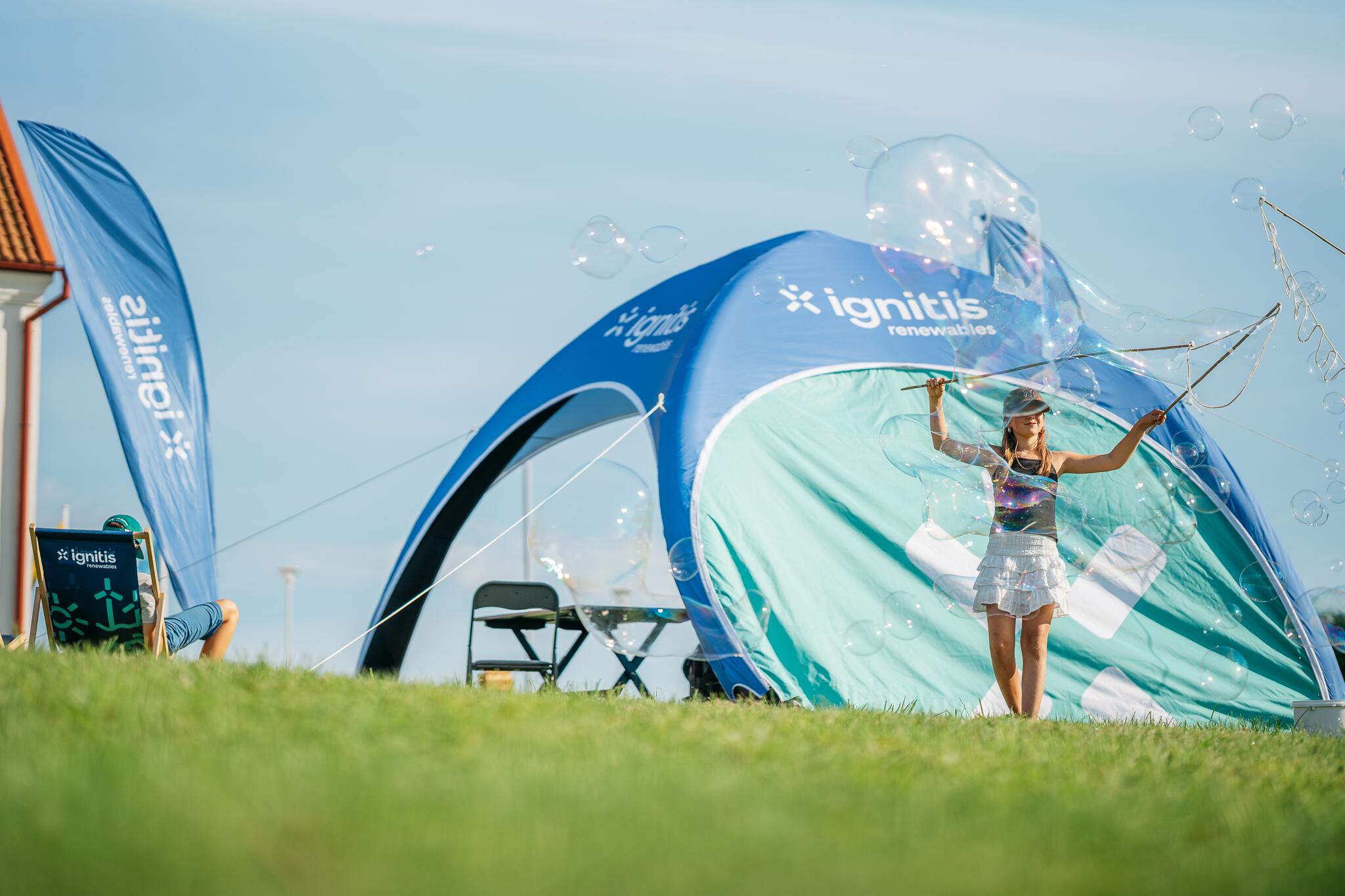 Palangos vėjo festivalio lankytojai dalyvavo visai šeimai skirtose energetikos edukacijose.
