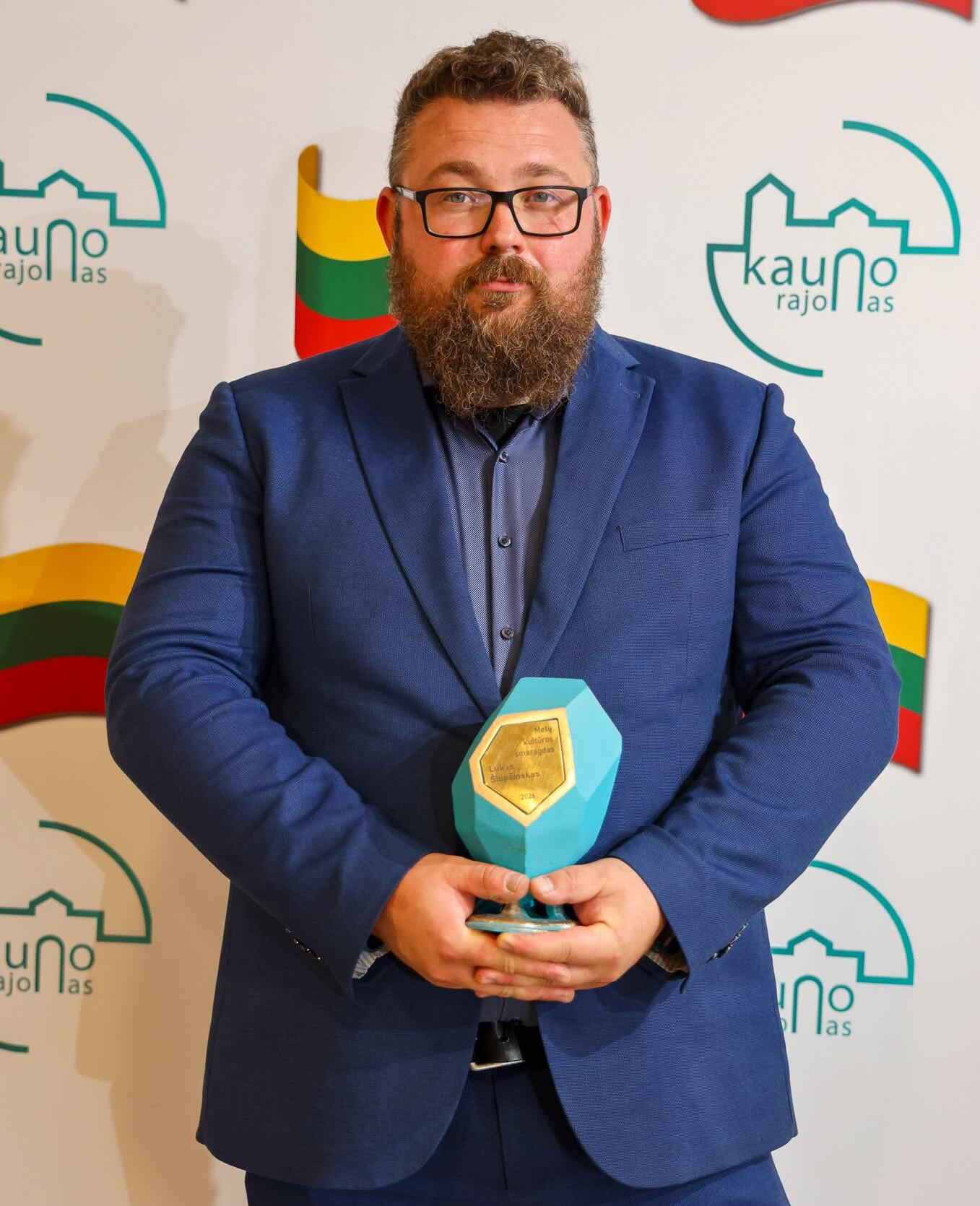 Autorius: Metų kultūros smaragdas ir Kultūros premija šiemet įteikta L. Šiupšinskui.