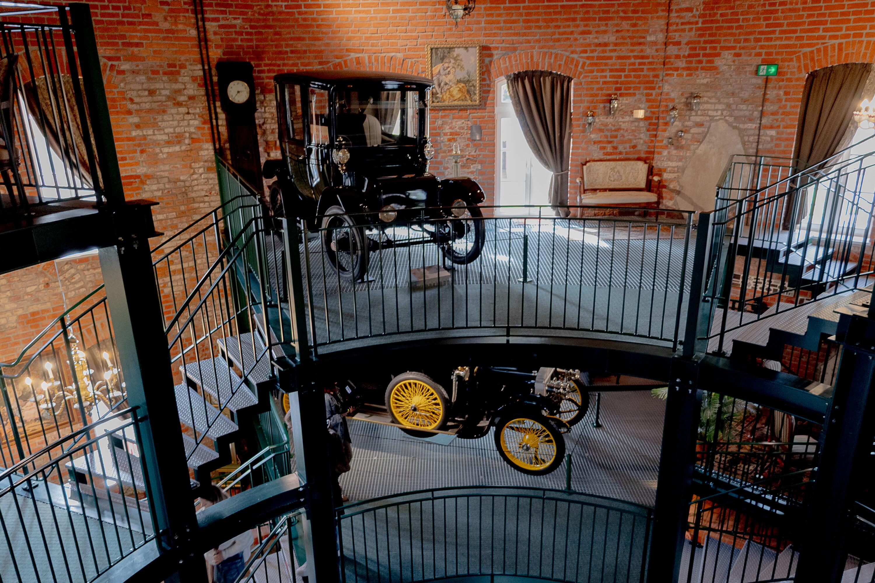 Kolekcija: „Memel Automuseum“ ekspozicijoje pristatomas išskirtinis senovinių automobilių lobynas – čia eksponuojami senesni nei šimto metų automobiliai.