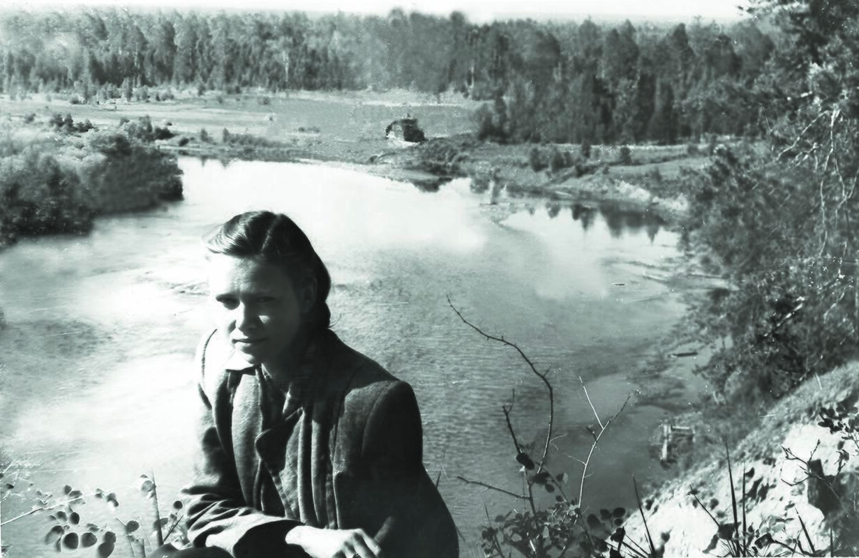 Sibiras: R. Skučaitė tremtyje Zimoje, Irkutsko srityje. Apie 1952 m.