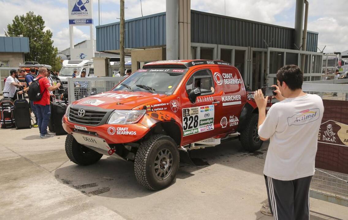 Lietuviai atsiėmė Dakaro ralio techniką