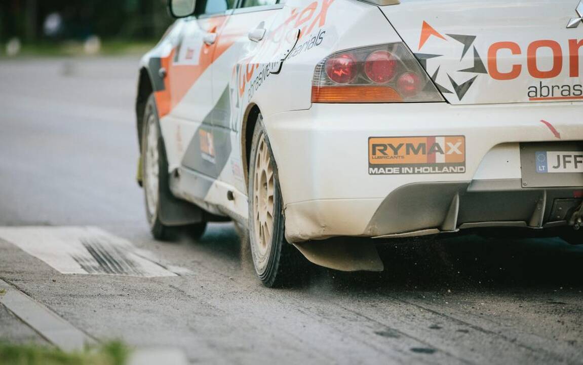 Ralio „300 Lakes Rally“ akimirkos