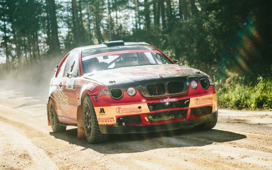 Ralio „300 Lakes Rally“ akimirkos