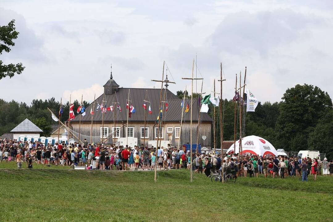 100-mečio stovykla „Laužų karta“ 