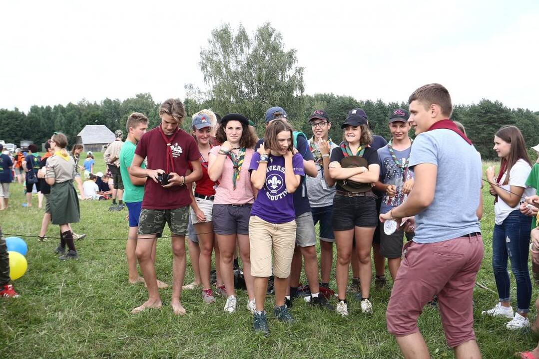100-mečio stovykla „Laužų karta“ 