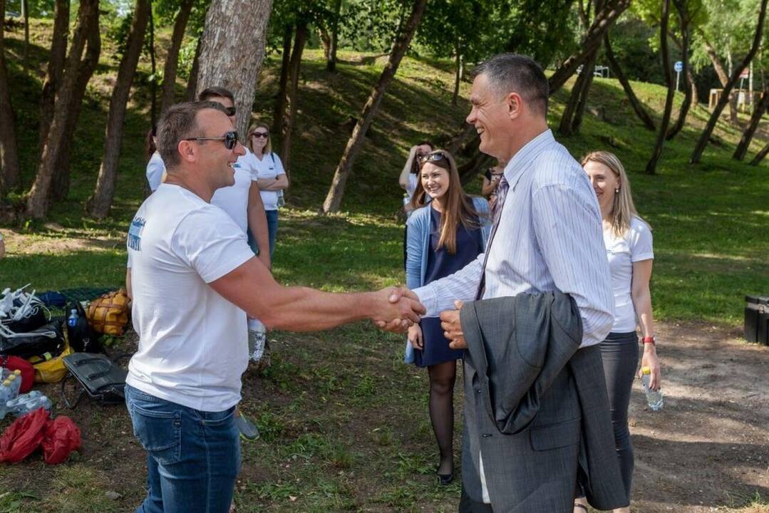 Nauja tinklinio aikštelė Žirmūnų paplūdimyje