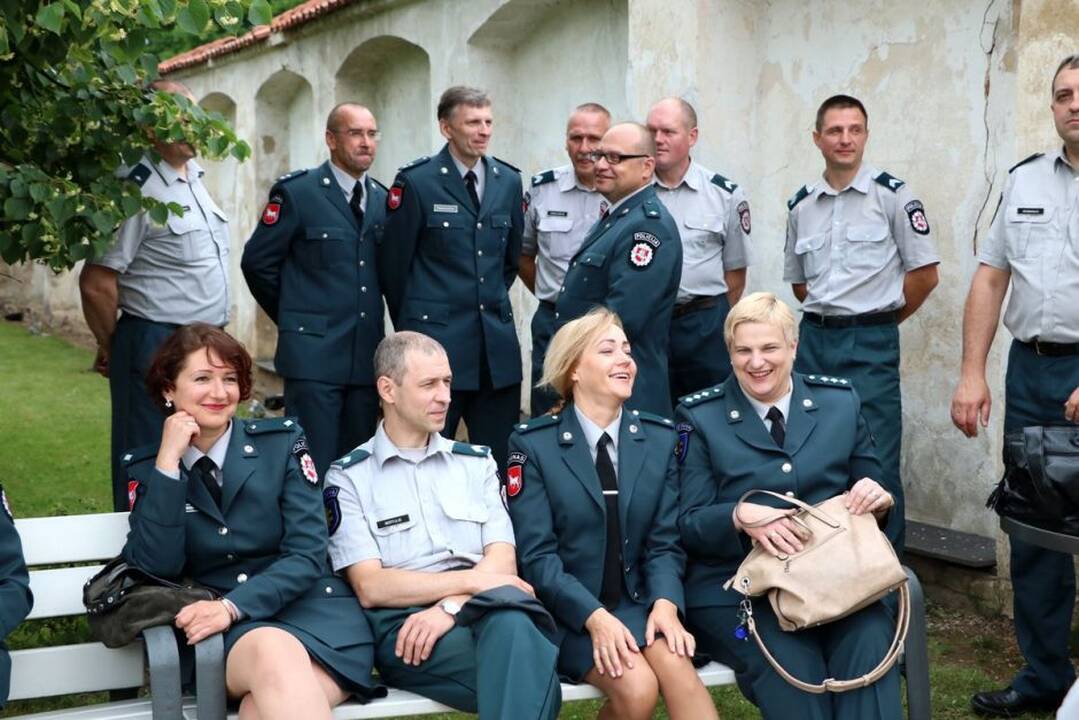 Policijos pareigūnų apdovanojimai