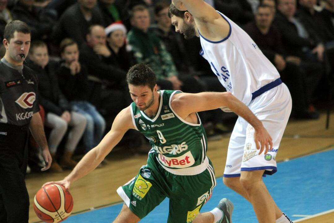 Lietuvos krepšinio lyga: Prienų-Birštono „Vytautas“ – Kauno „Žalgiris“ 71:79.