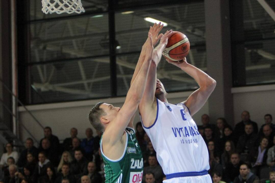 Lietuvos krepšinio lyga: Prienų-Birštono „Vytautas“ – Kauno „Žalgiris“ 71:79.