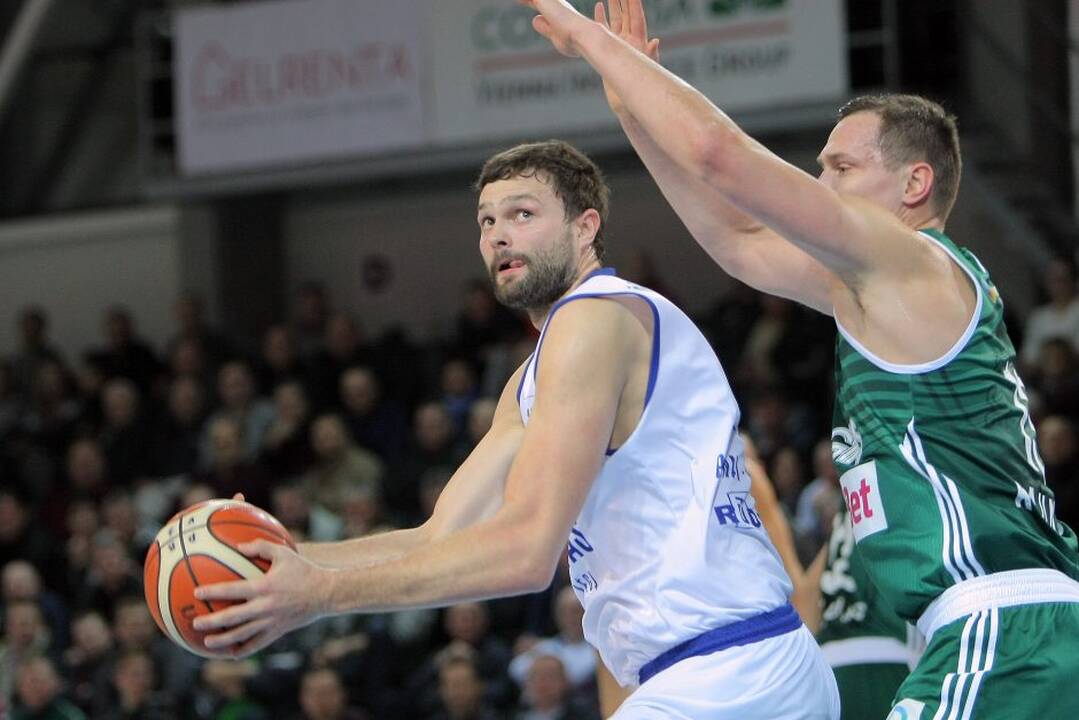 Lietuvos krepšinio lyga: Prienų-Birštono „Vytautas“ – Kauno „Žalgiris“ 71:79.