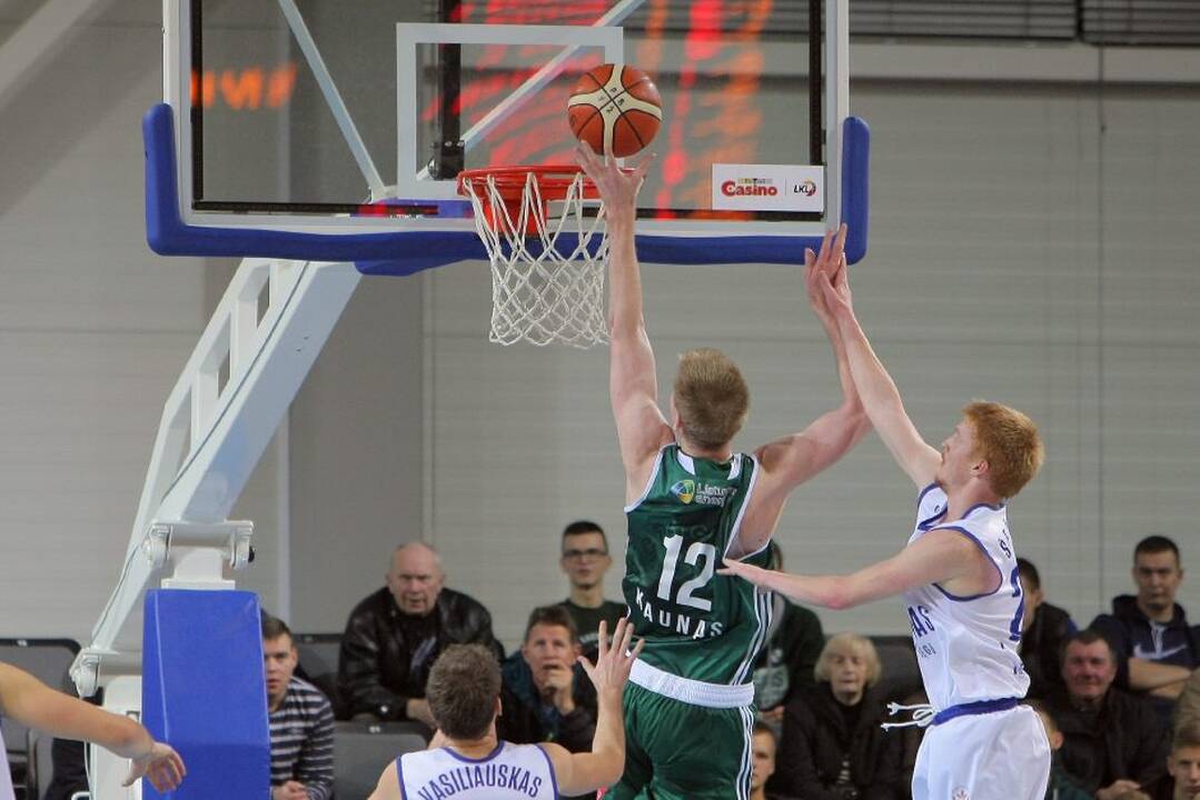 Lietuvos krepšinio lyga: Prienų-Birštono „Vytautas“ – Kauno „Žalgiris“ 71:79.