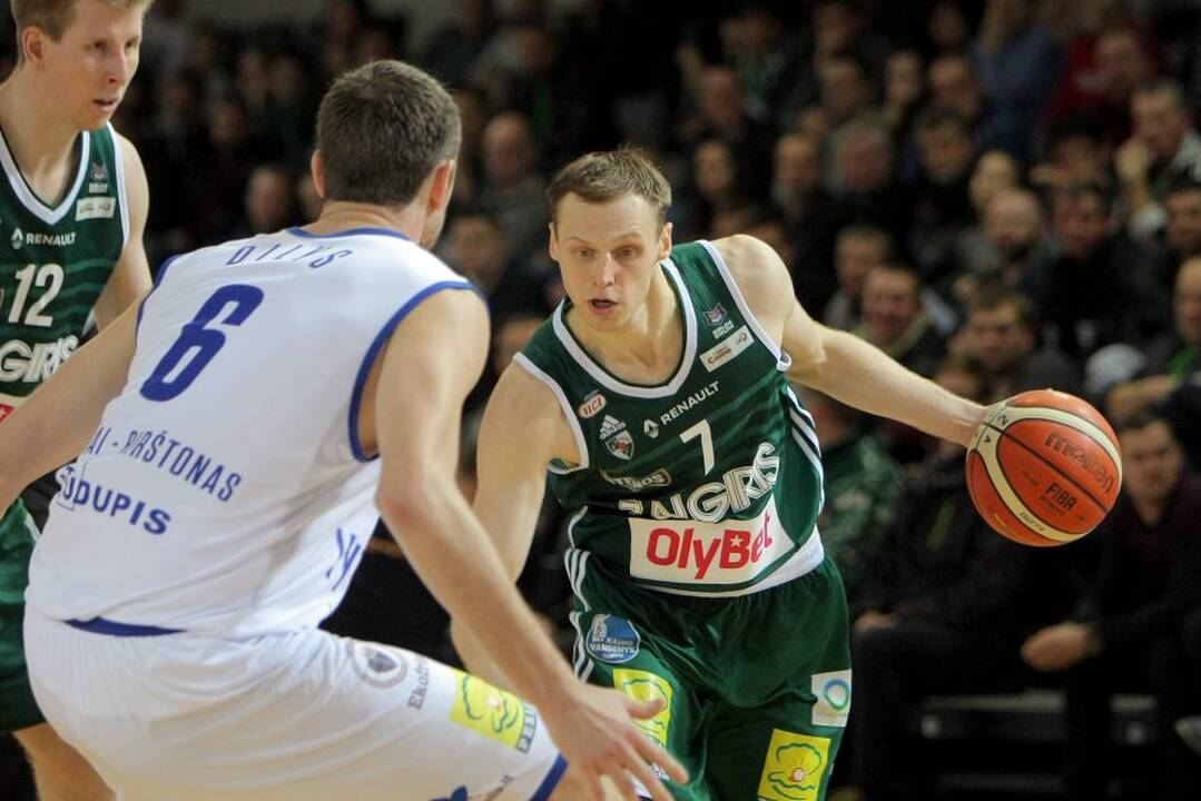 Lietuvos krepšinio lyga: Prienų-Birštono „Vytautas“ – Kauno „Žalgiris“ 71:79.
