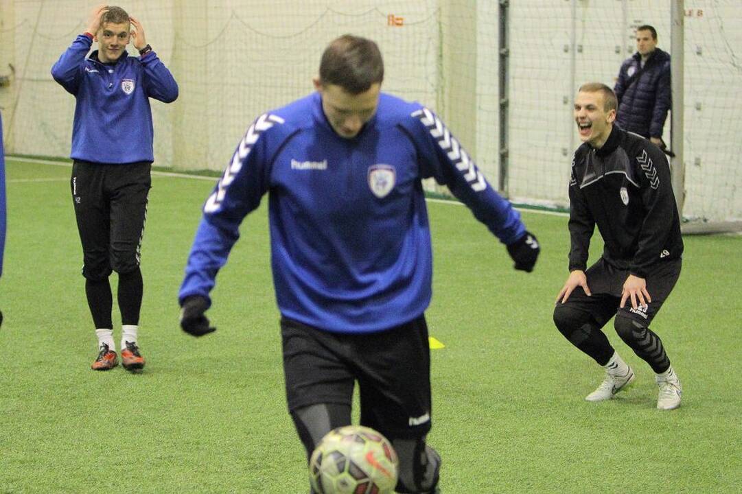 Kauno futbolo klubai „Kauno Žalgiris“ ir „Stumbras“ rengiasi sezonui.