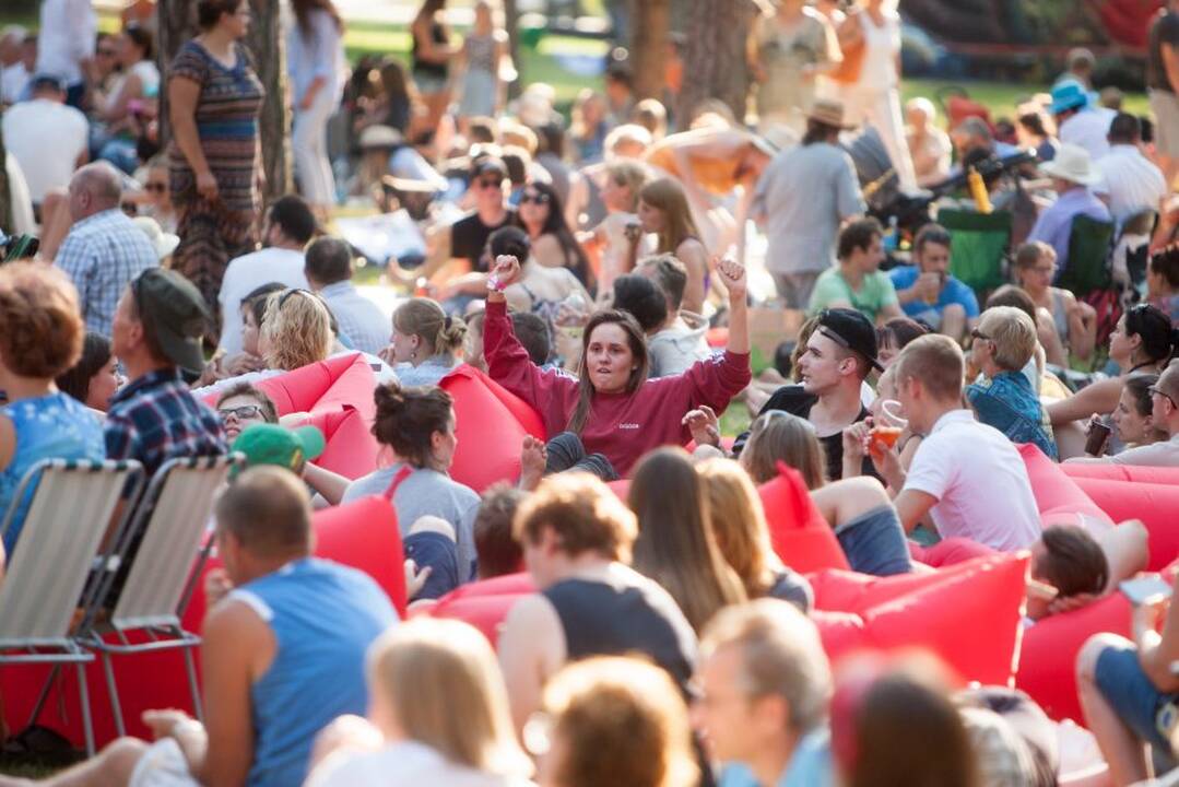 Festivalis