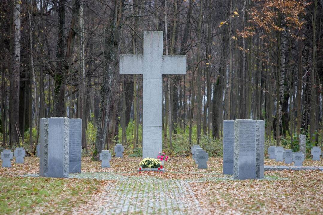 Karių kapai