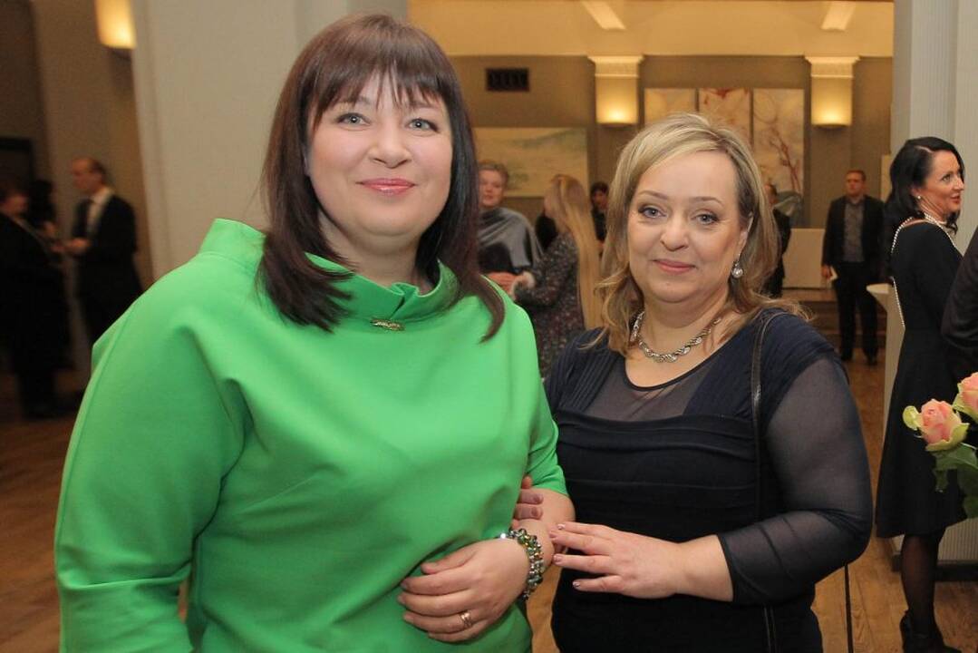 Metų kaunietės apdovanojimai