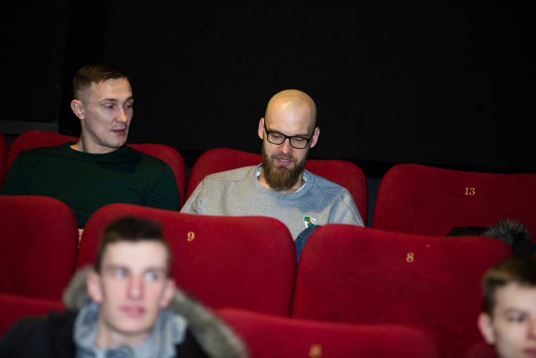  „Žalgirio“ krepšininkai apsilankė kine