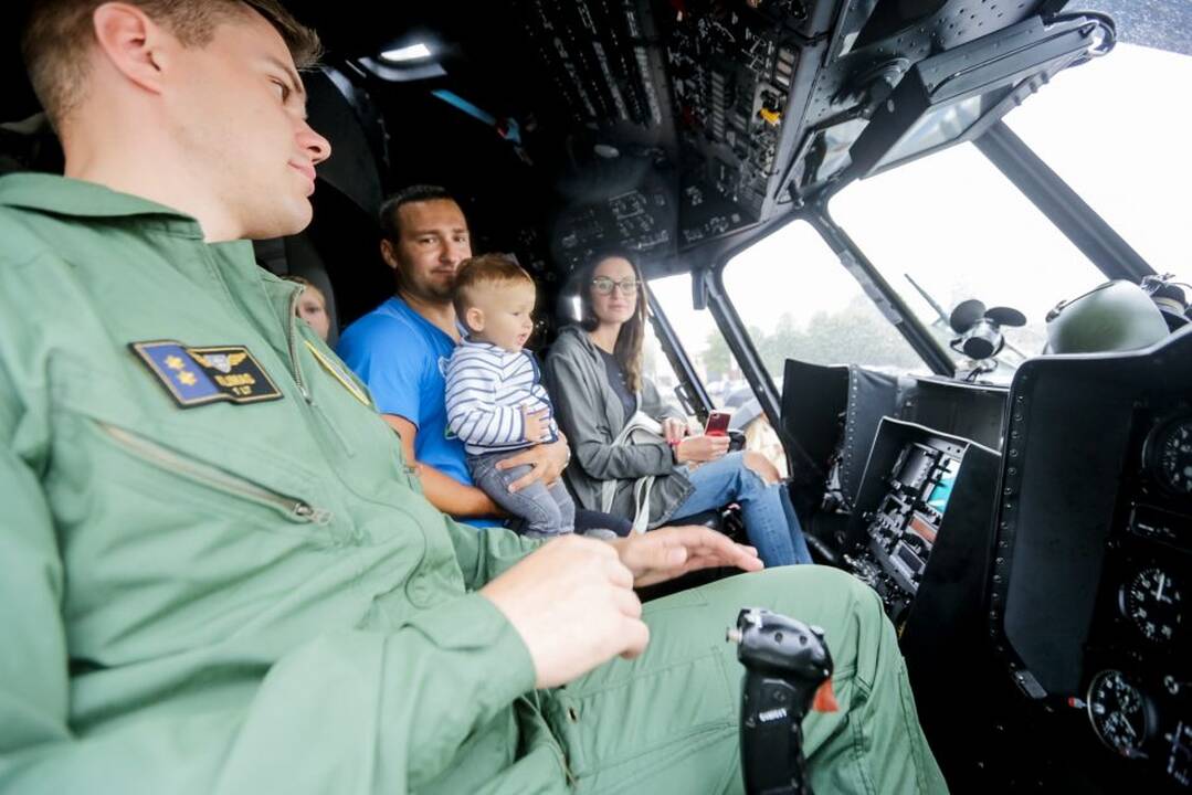 "Tarptautinė aviacijos šventė Lietuvos 100-mečiui"