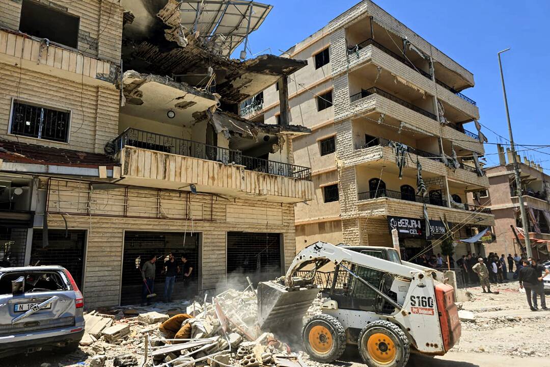 Izraelis smogė į „Hezbollah“ infrastruktūrą Libano pietuose