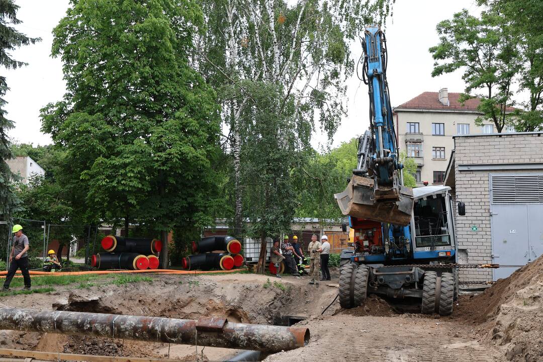 Avarija Konservatorijos bendrabučio kieme