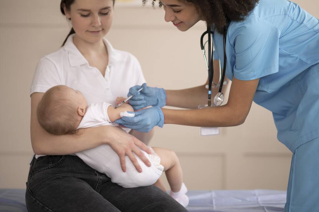 Eilėse pas gydytojus – net naujagimiai: tenka laukti ir metus