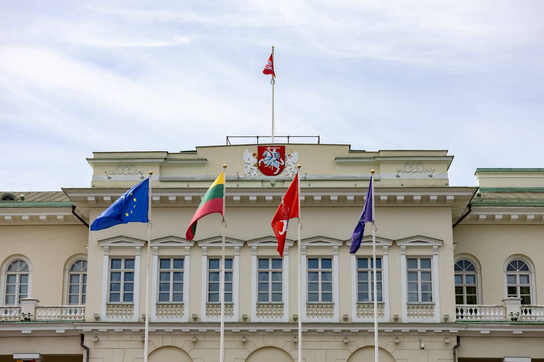 Prezidentūra – apie nesklandumus evakuojant Lietuvos piliečius