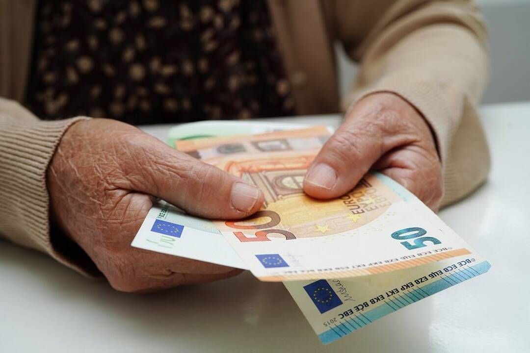 Seimo komitetas grįžta prie svarstymų dėl pasitraukimo iš pensijų kaupimo „lango“