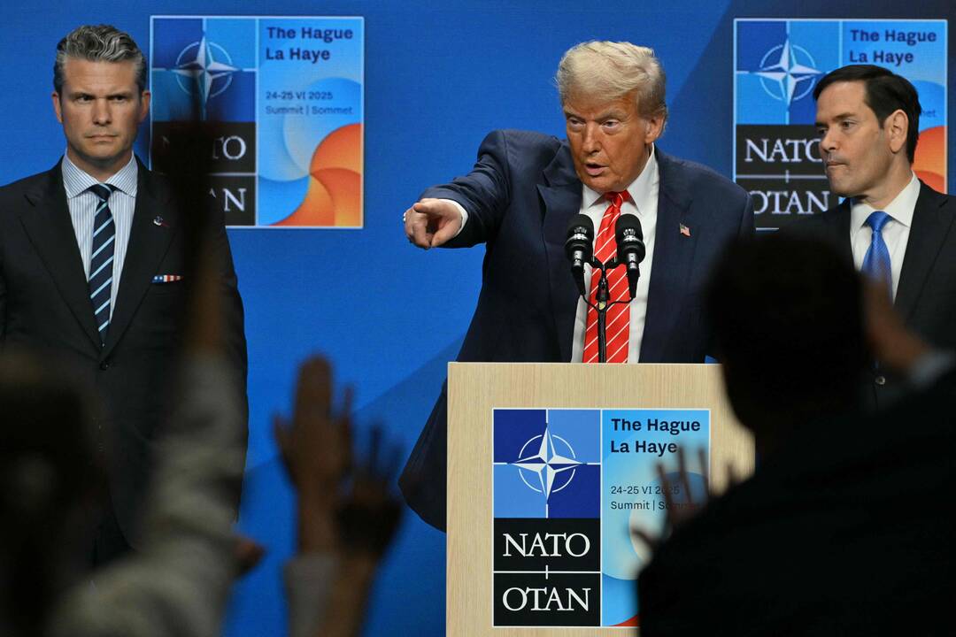 NATO susitarimą dėl išlaidų gynybai Trumpas vadina JAV pergale