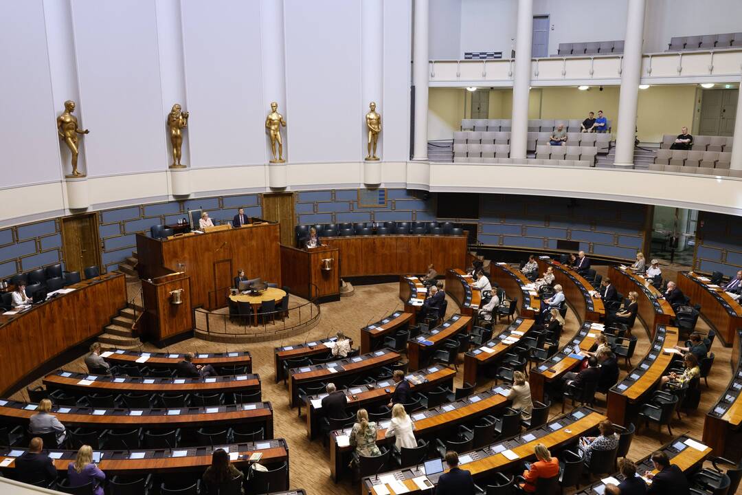 Suomijos parlamentas balsavo už pasitraukimą iš priešpėstinių minų konvencijos