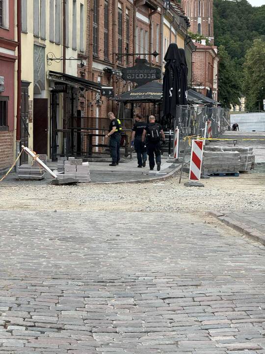 Rotušės aikštėje, bute, rasta negyva moteris
