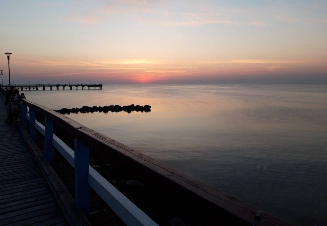 Palangoje išgelbėtas nuo tilto nukritęs vyras