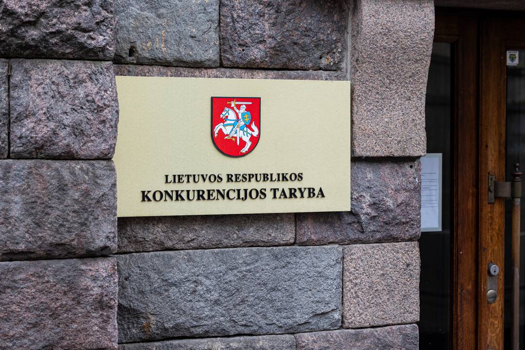 Konkurencijos taryba advokatų veiklą siūlo apibrėžti kaip profesinę ūkinę