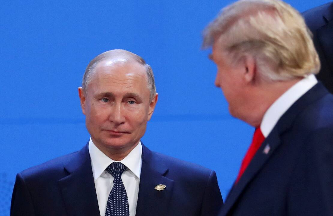 Vladimiras Putinas (kairėje) ir Donaldas Trumpas