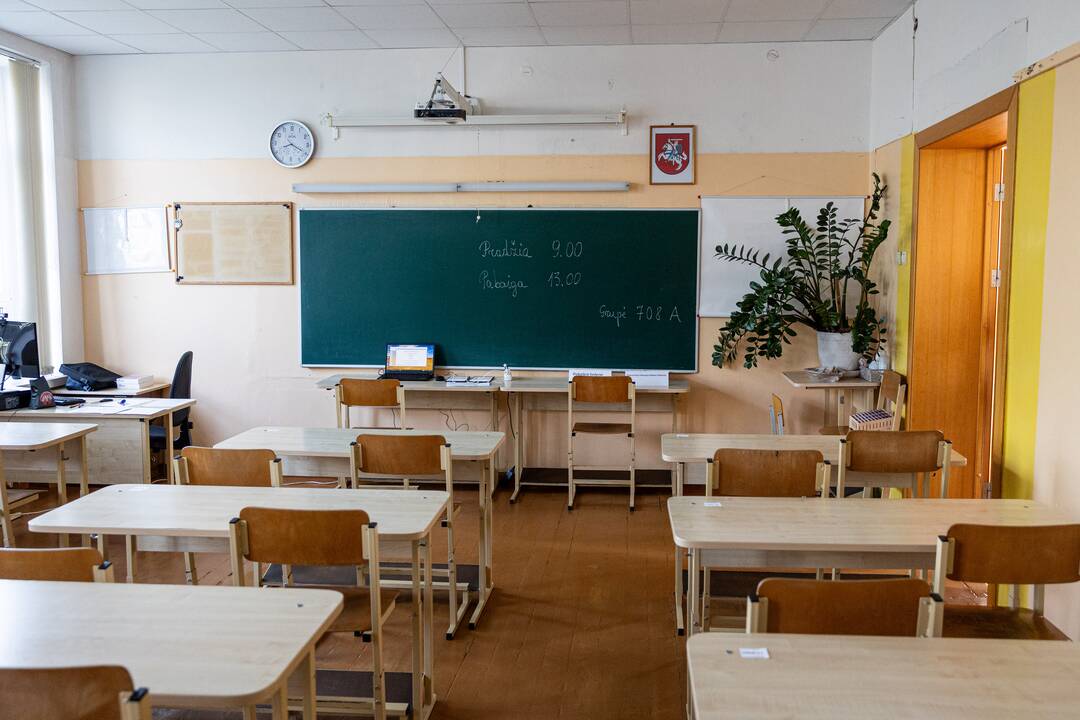 Kritikuoja egzaminų sesiją: mokiniai buvo verčiami prisitaikyti prie nenuspėjamų sąlygų