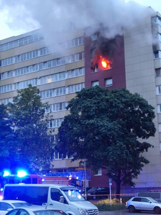Didelis gaisras Klaipėdos daugiabutyje